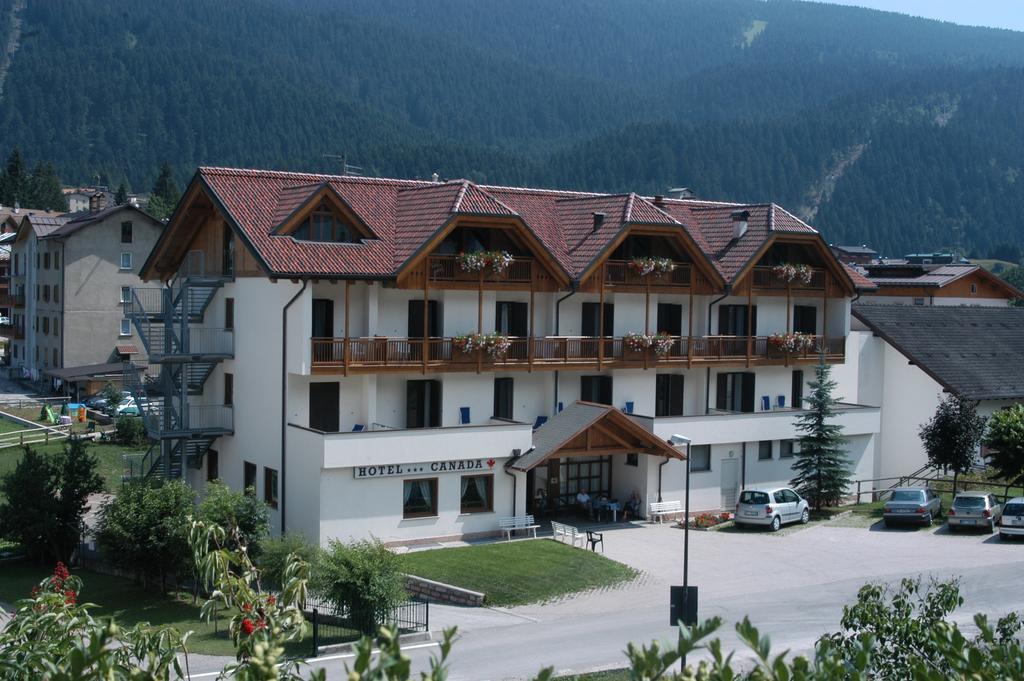 Hotel Canada Andalo Eksteriør billede